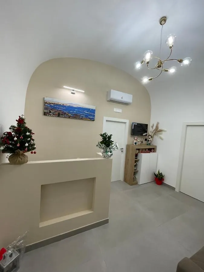 Casa Vacanza Carme Naples Apartment